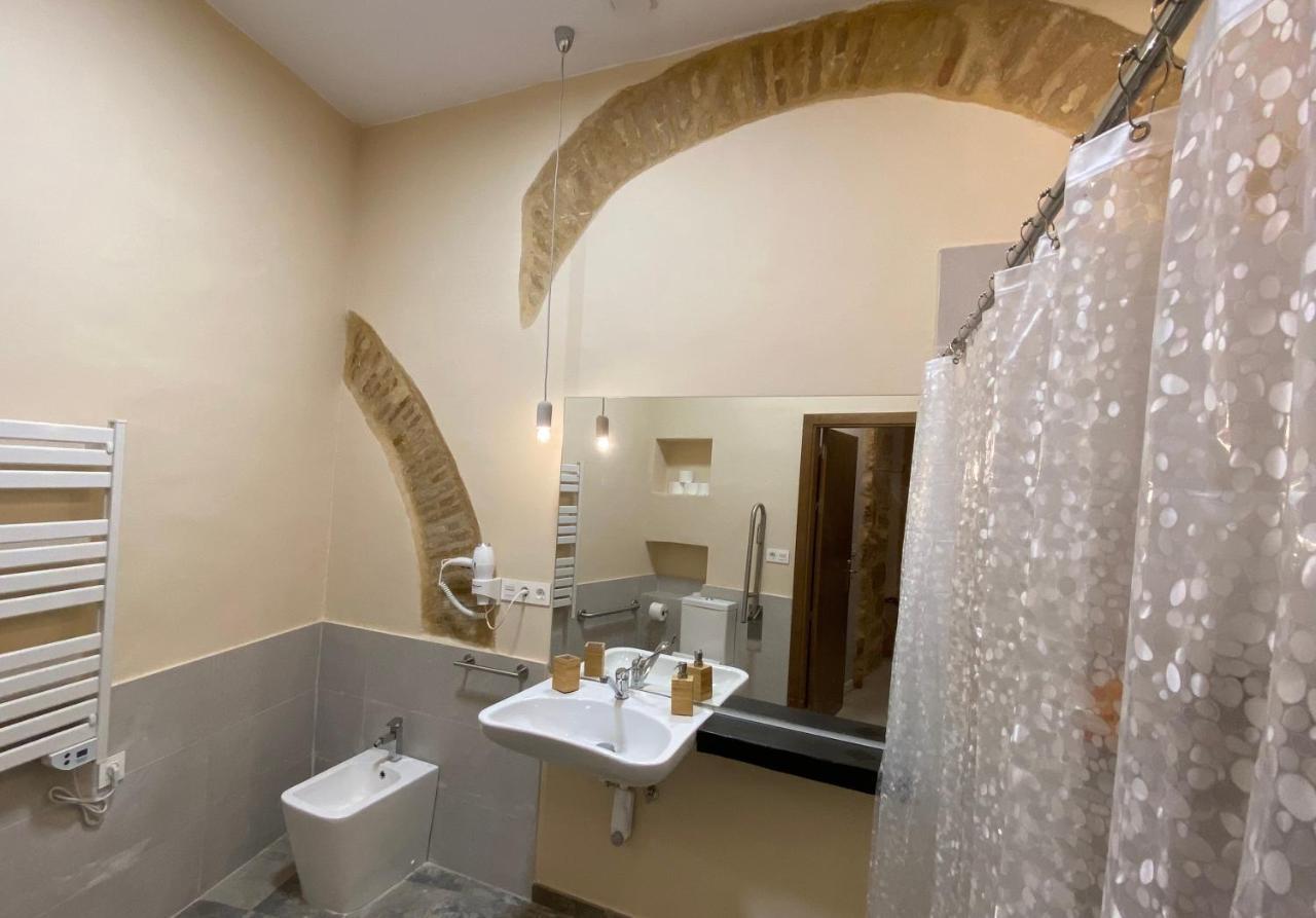 Gadeiras Suites - Apartamentos Turisticos De 2 Llaves Cádiz Eksteriør bilde