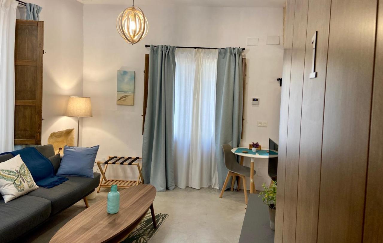 Gadeiras Suites - Apartamentos Turisticos De 2 Llaves Cádiz Eksteriør bilde